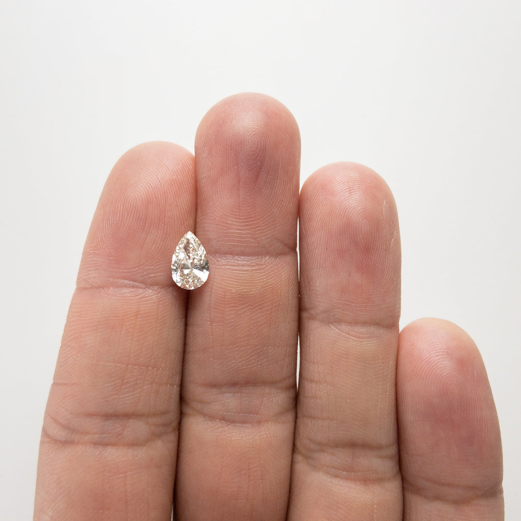 1.01ct 9.07x5.71x3.18mm Pear Brilliant 18244-09 - Misfit Diamonds