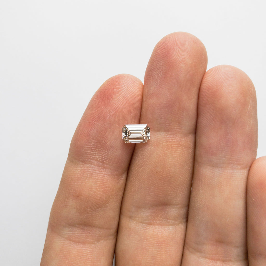 1.11ct 7.45x4.97x3.12mm Emerald Cut 18257-06 - Misfit Diamonds