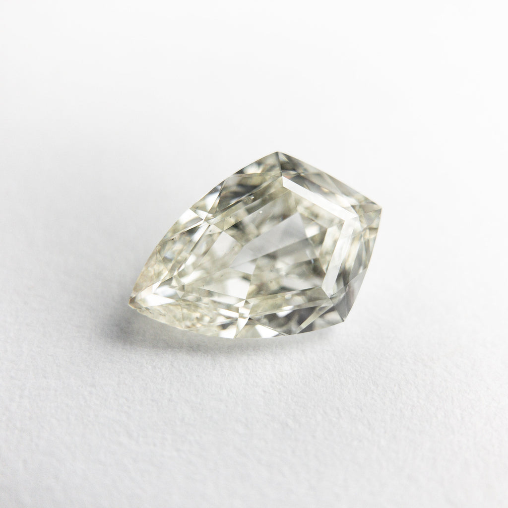 1.01ct 8.96x6.11x2.93mm SI1 L Kite Step Cut 19044-02 - Misfit Diamonds